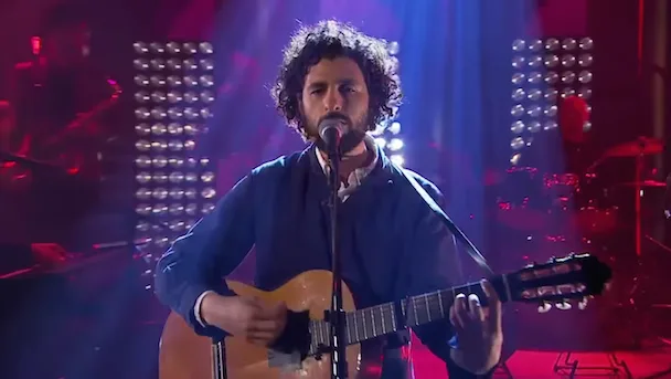 José González Covering TLC’s “Waterfalls”