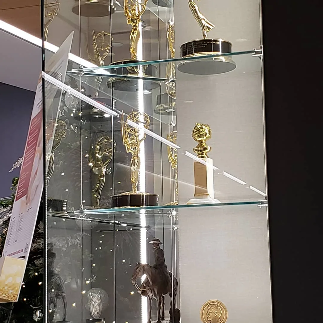 Nice statues in the lobby
